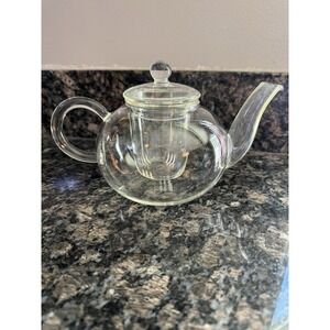 BergHOFF Heat-Resistant Glass Teapot with Loose Tea Insert Infuser..holds 20 oz